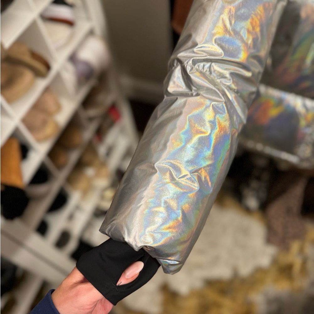 🪩 SNO Iridescent Silver Women's Puffer Jacket - Picture 6 of 6